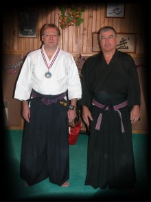 Maître Jacques Jean Quéro, "Shi-Han" de JuJitsu Traditionnel, Professeur diplômé d'Etat 2ème degré et du Japon, et Monsieur Dominique Szczesny du CJJT de Meaux, "Renshi".